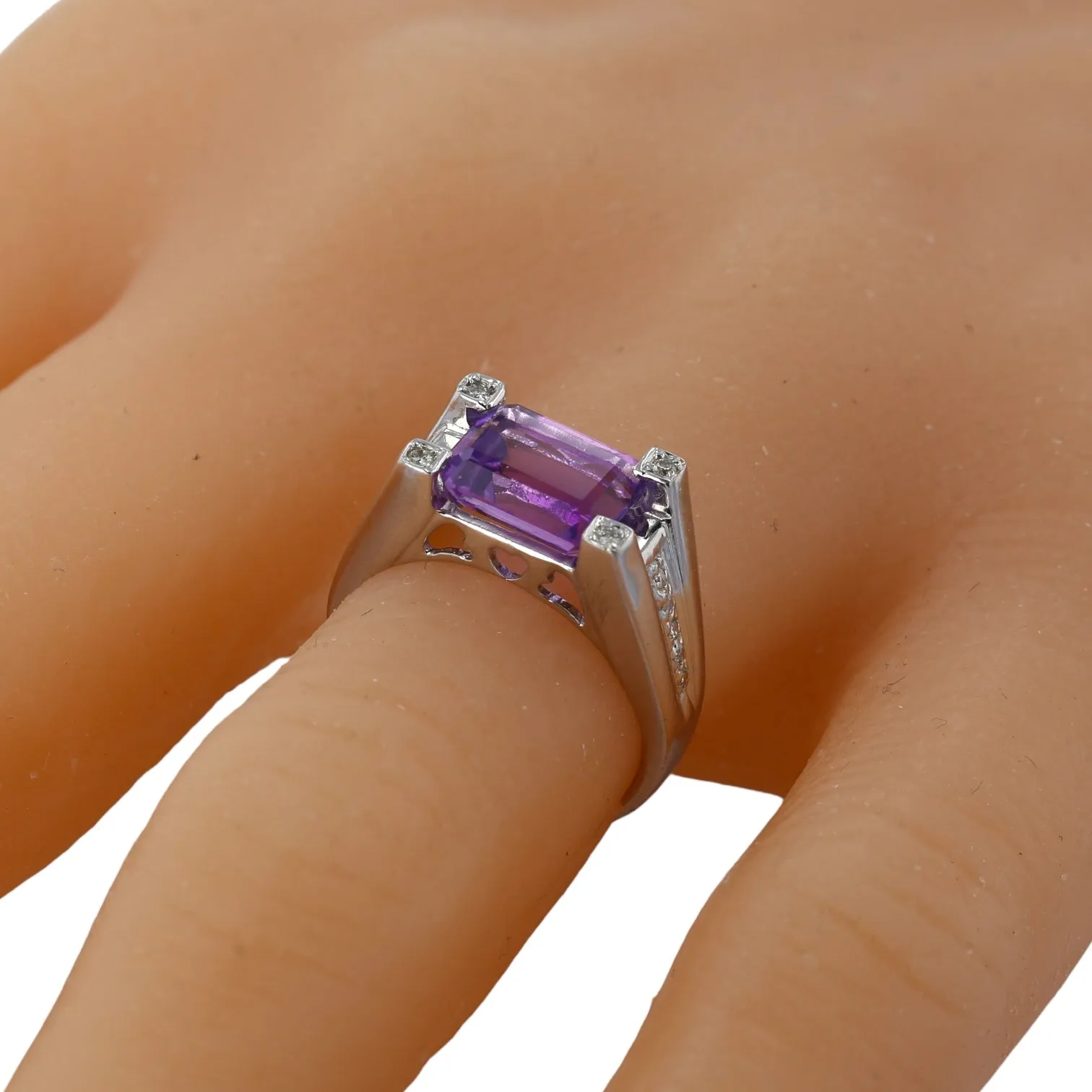 10K White gold especial edition amethyst and diamonds princess ring-28054