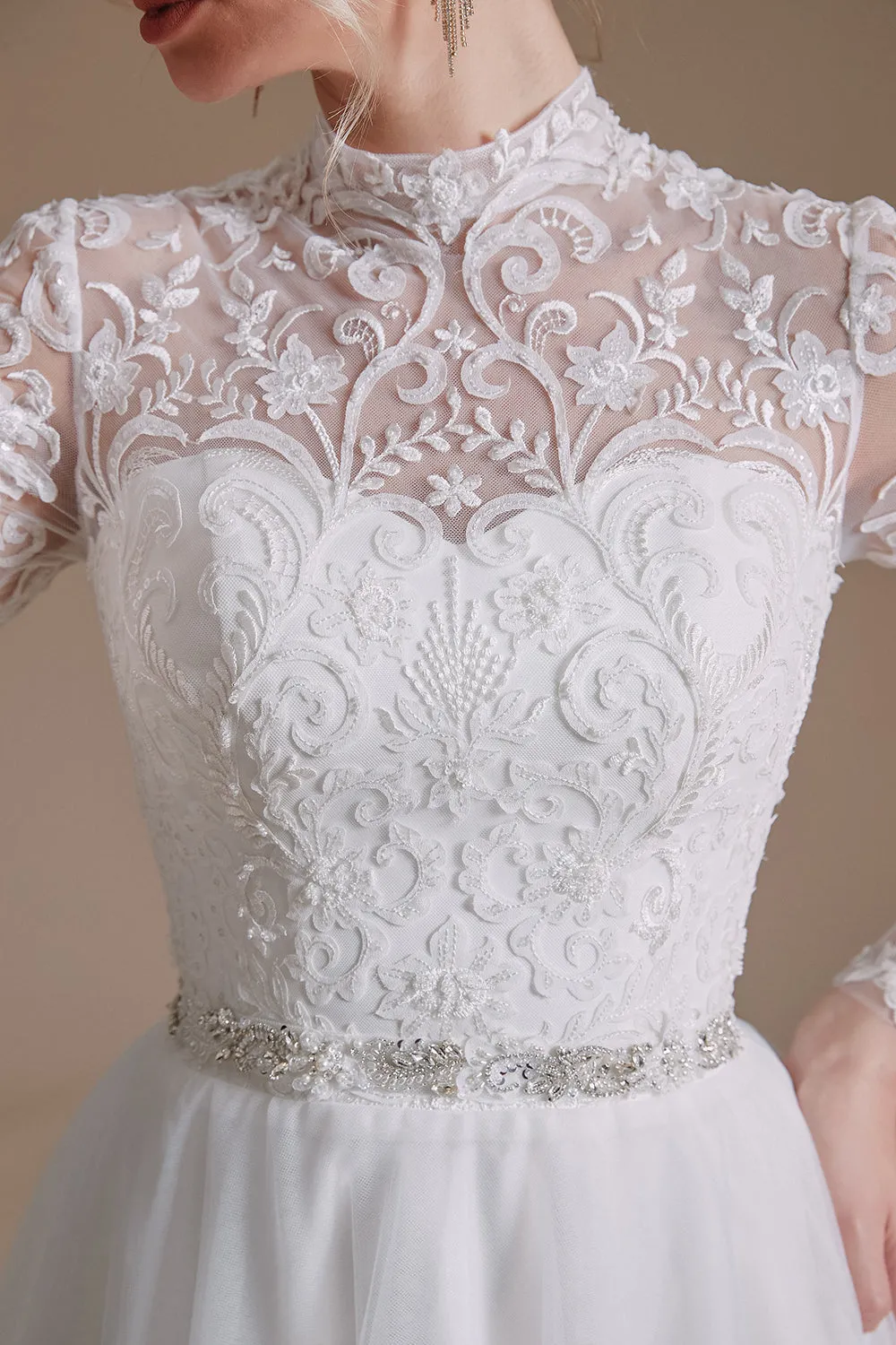 A-Line Lace Appliques Long Sleeve Tulle Chapel Train Wedding Dress