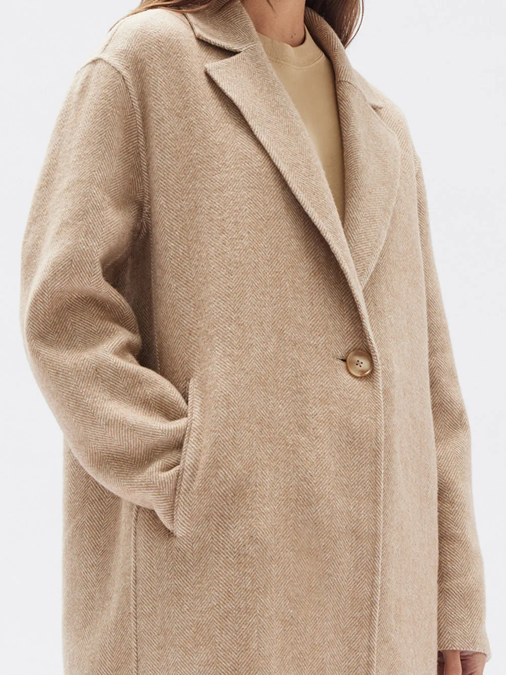 ASSEMBLY LABEL THEA WOOL HERRINGBONE COAT