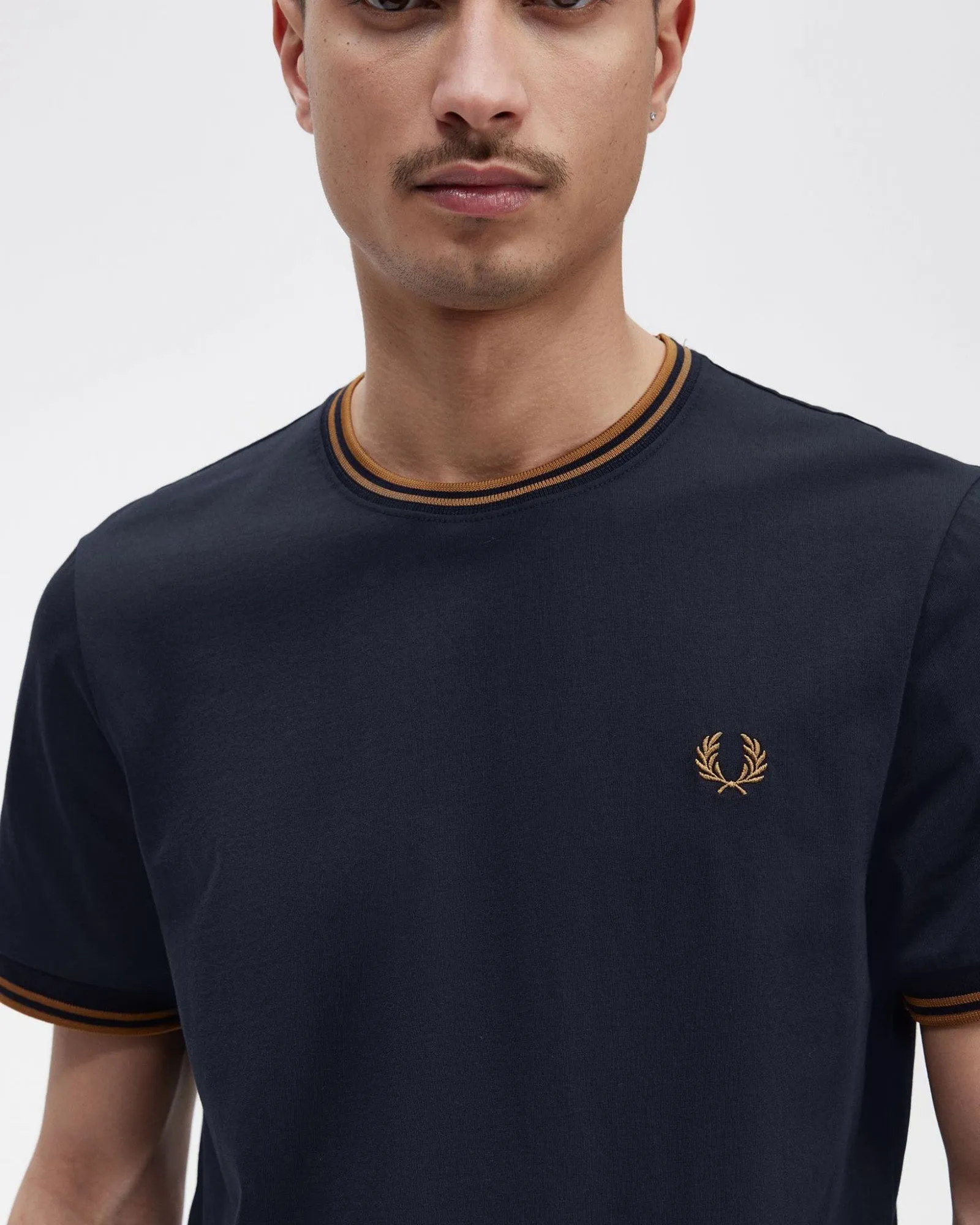 Fred Perry Twin Tipped T Shirt - Navy / Dark Caramel