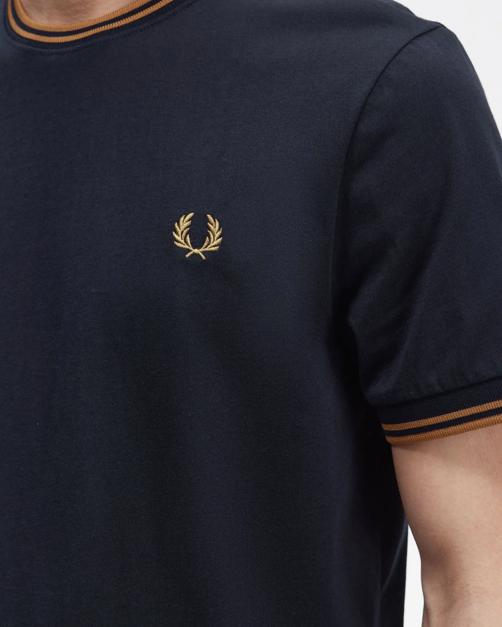 Fred Perry Twin Tipped T Shirt - Navy / Dark Caramel