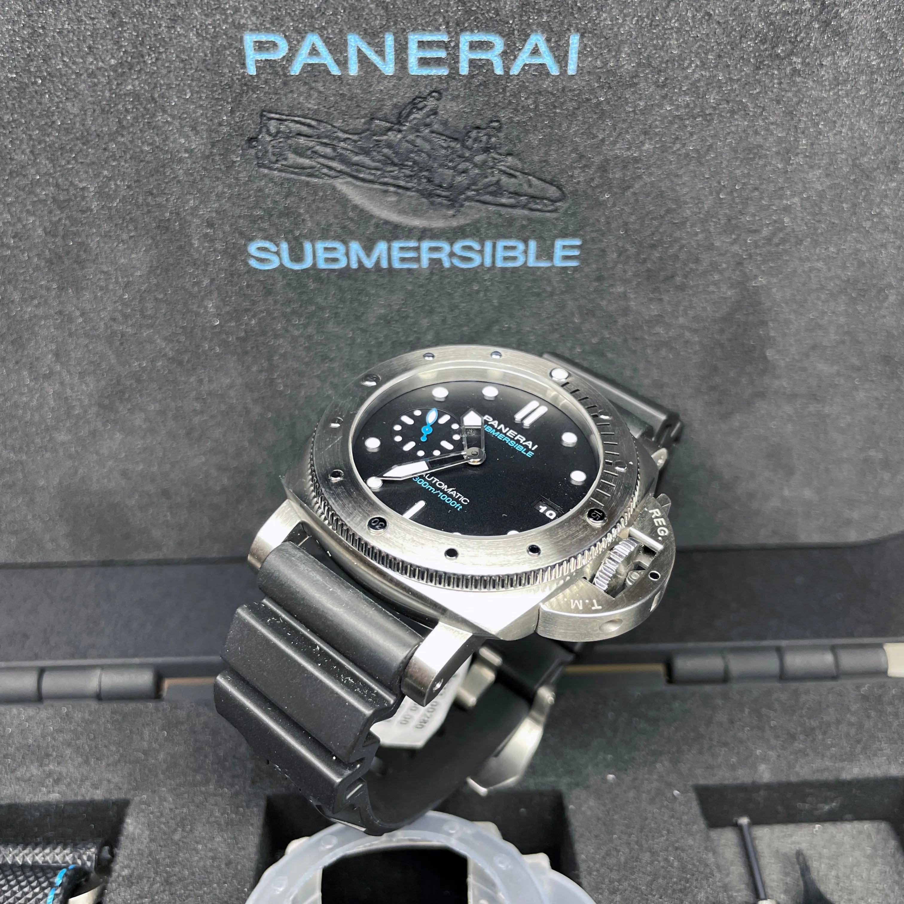 Pre-owned Panerai PAM00973 Submersible Blue Limited Steel Watch 42mm