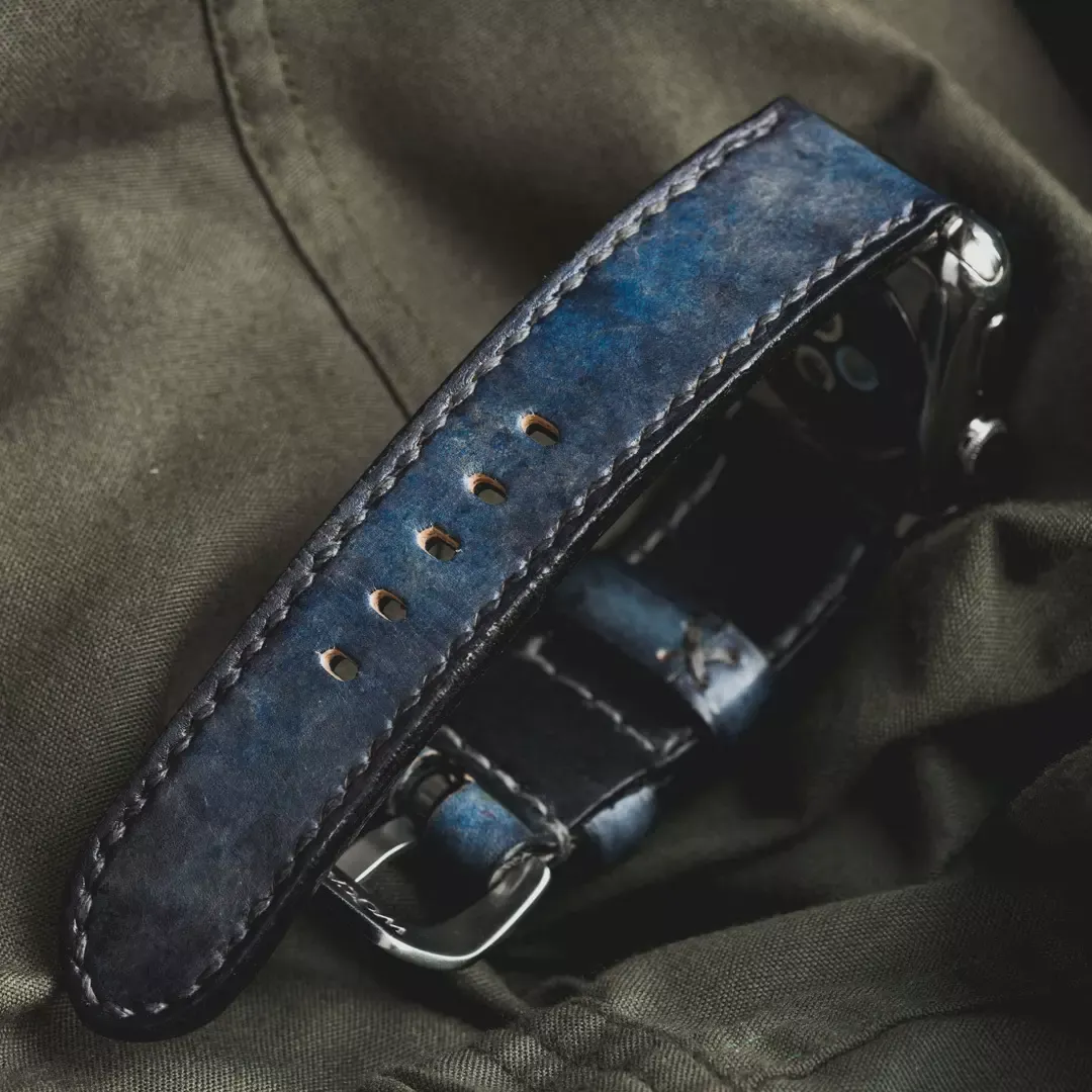 "Camouflage" Hand-dyed Cowhide Leather Strap, Denim Blue | Apple Watch