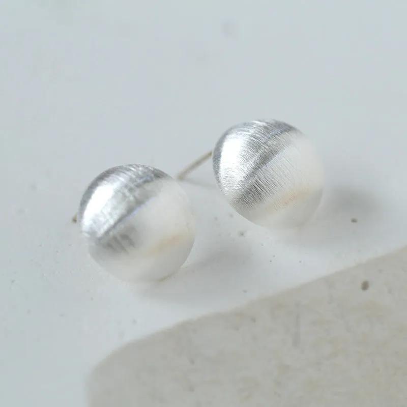 Shine brushed button earrings